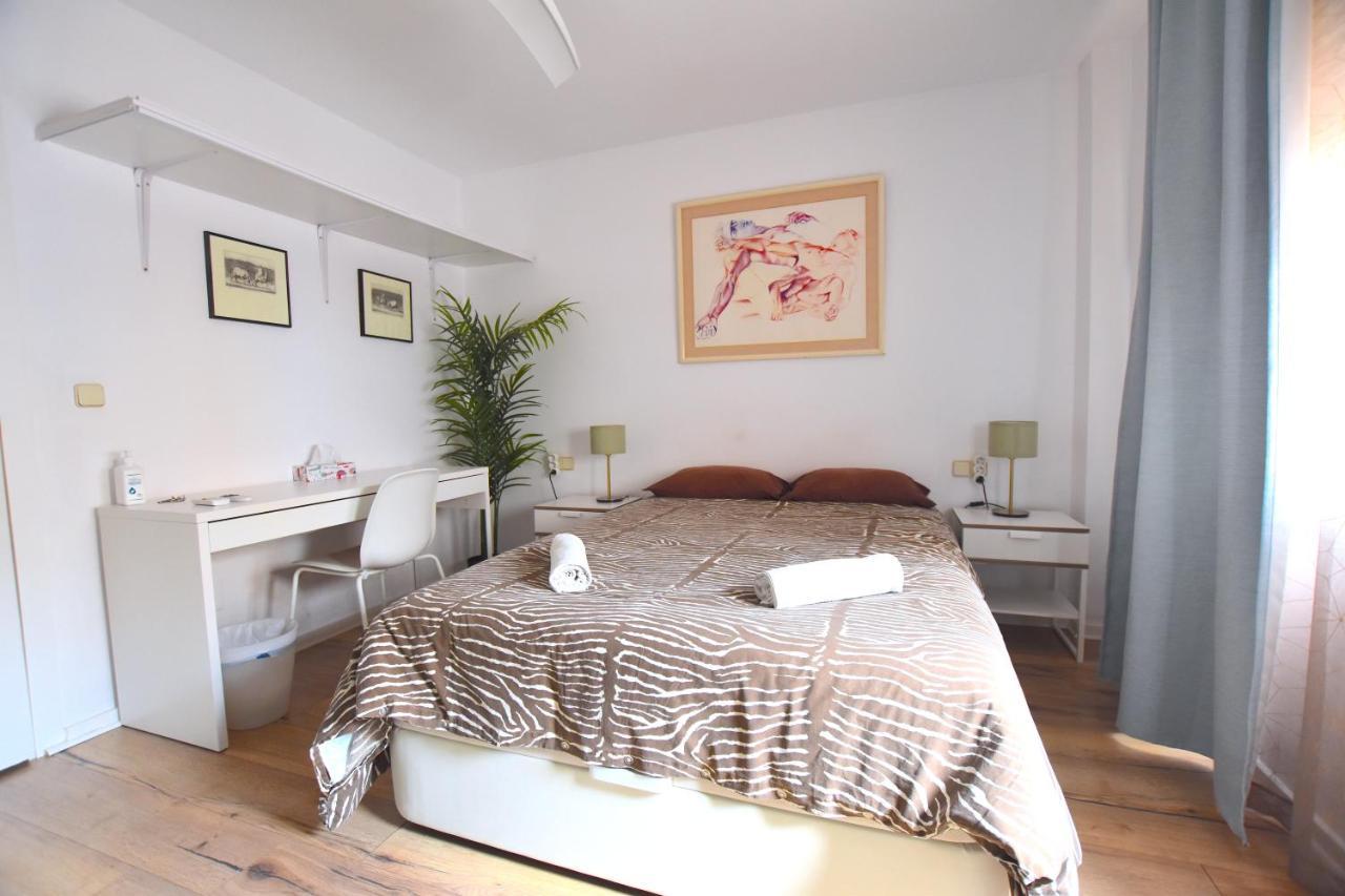 Habitacion En Apartamento De Diseno Málaga Exterior foto
